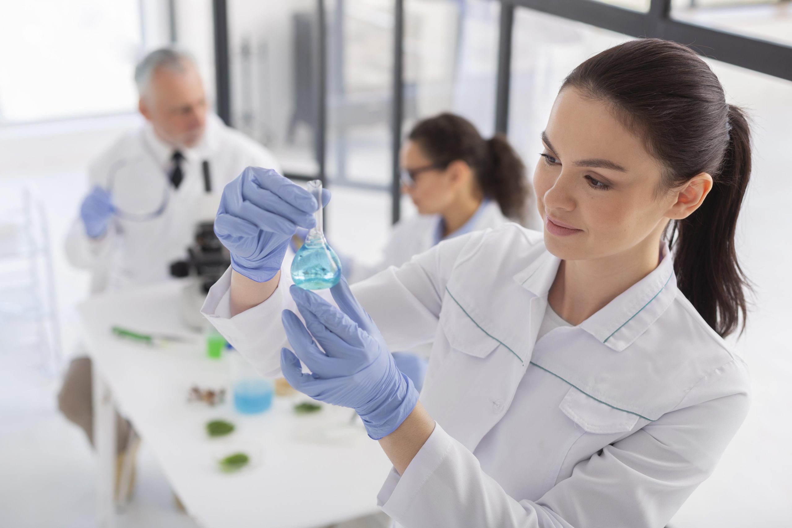 medium-shot-scientist-with-chemical-substance
